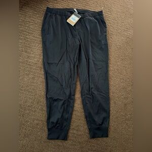 Women’s North face aphro jogger size 1x NWT